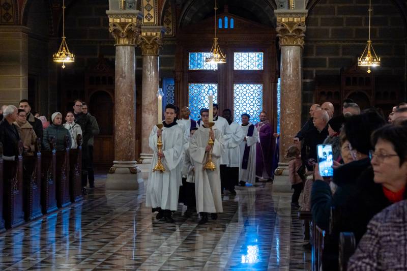 2023_12_verbita_zaro szentmise_02.jpg